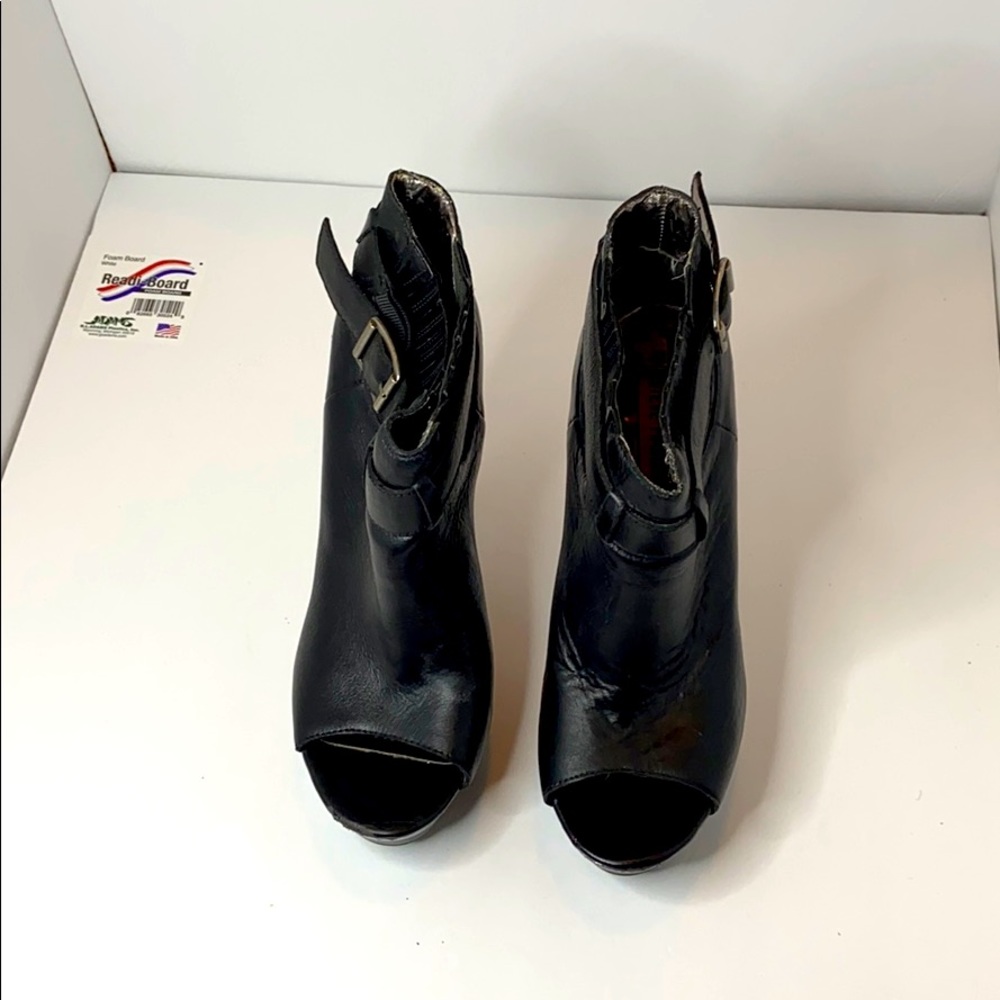 Women’s booties